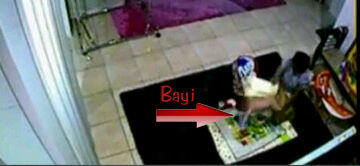 BABI SITER KEJAM ke gap CCTV