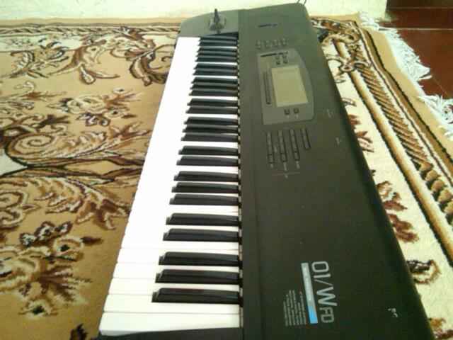 KEYBOARD SYNTHESIZER KORG O1/Wfd MANTAAFFFFFFF..