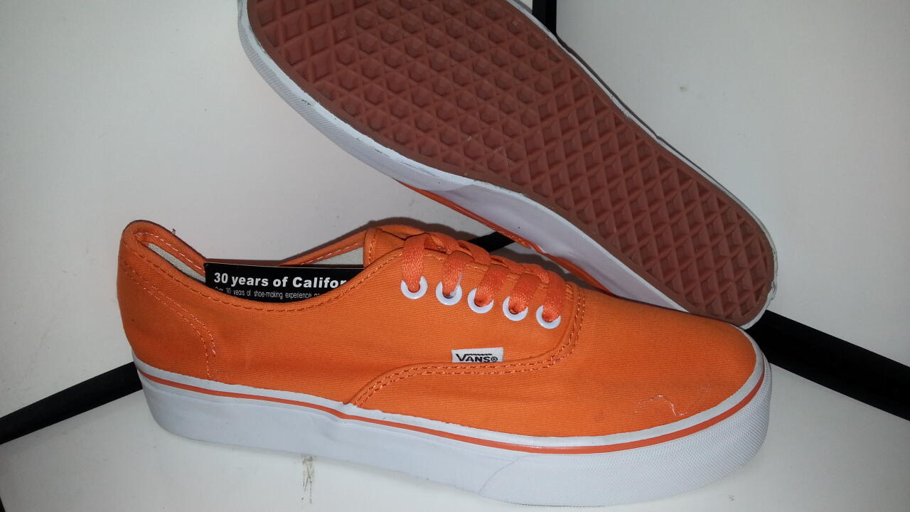 Vans Authentic,Nike,Adidas,Soccer Jersey..KW REPLIKA alias KW SUPER MANTAB gan