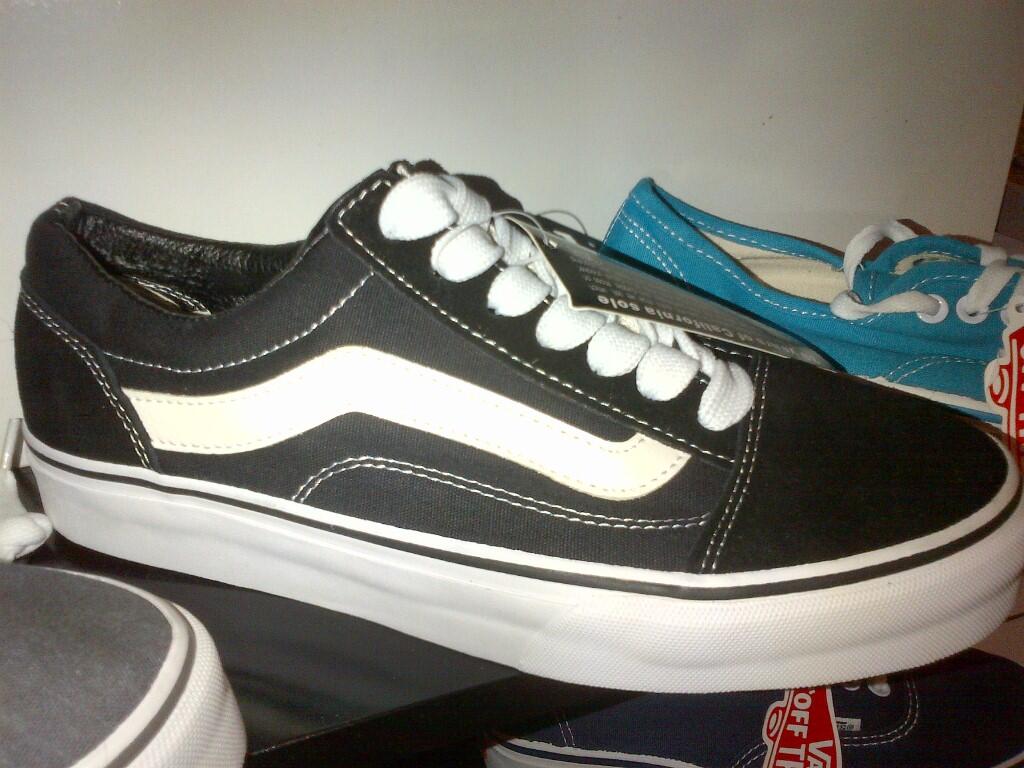 Vans Authentic,Nike,Adidas,Soccer Jersey..KW REPLIKA alias KW SUPER MANTAB gan