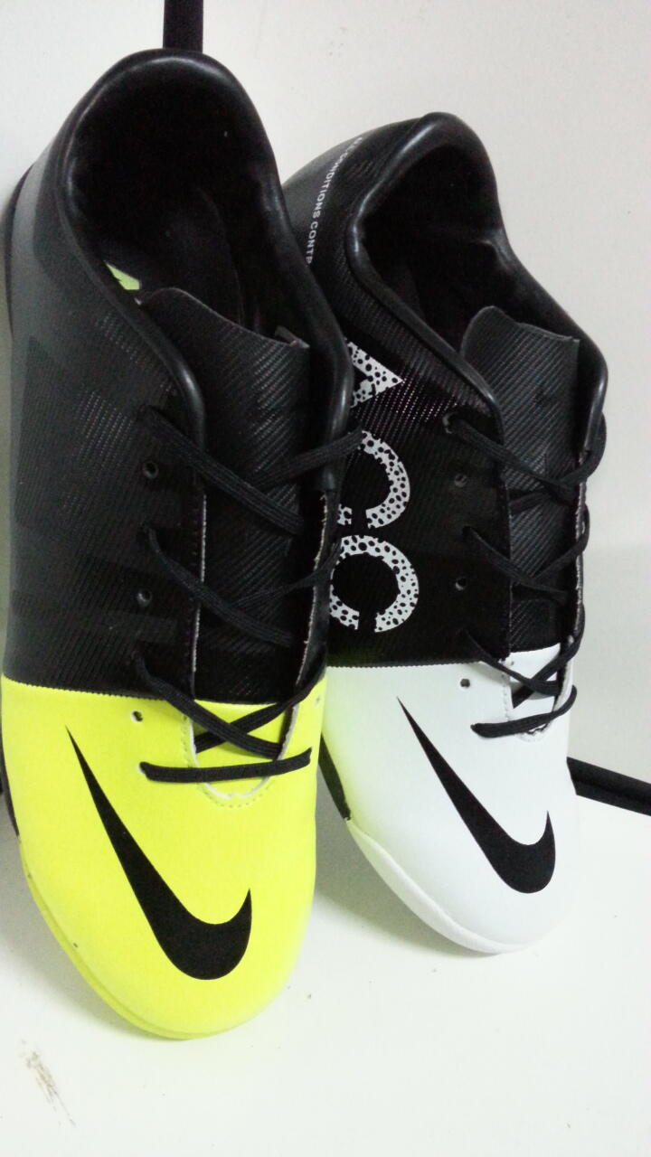 Vans Authentic,Nike,Adidas,Soccer Jersey..KW REPLIKA alias KW SUPER MANTAB gan