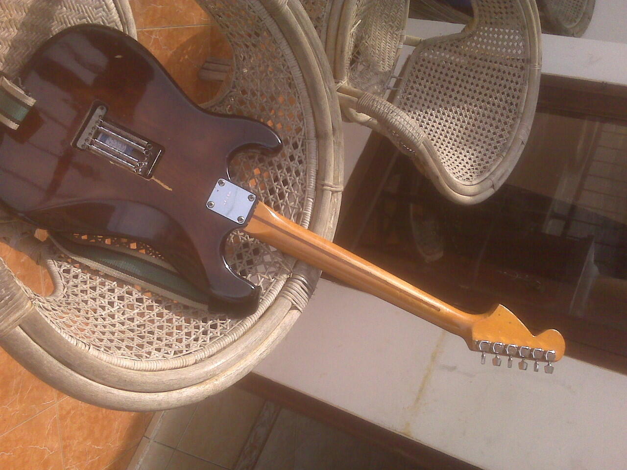 Gitar Fender strat copy JV 70's (japan vintage)