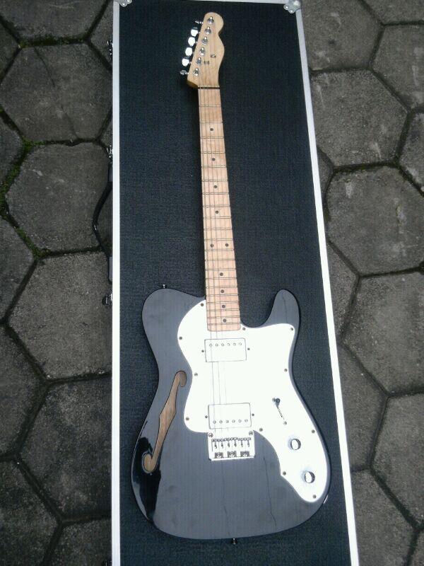 fender telecaster thinline (very good condition )