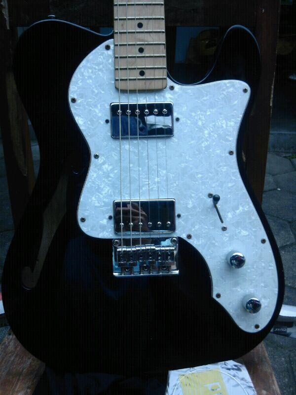 fender telecaster thinline (very good condition )