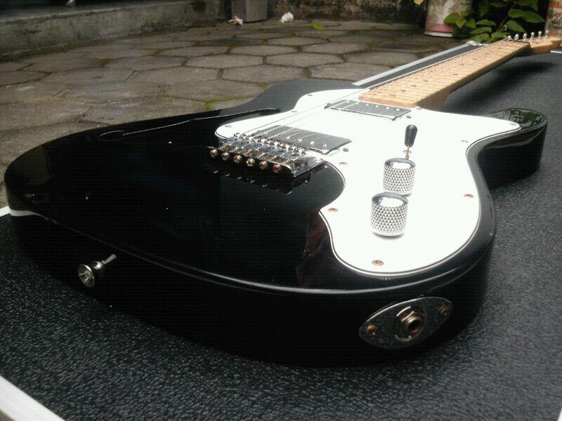 fender telecaster thinline (very good condition )