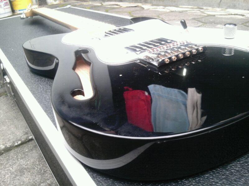 fender telecaster thinline (very good condition )