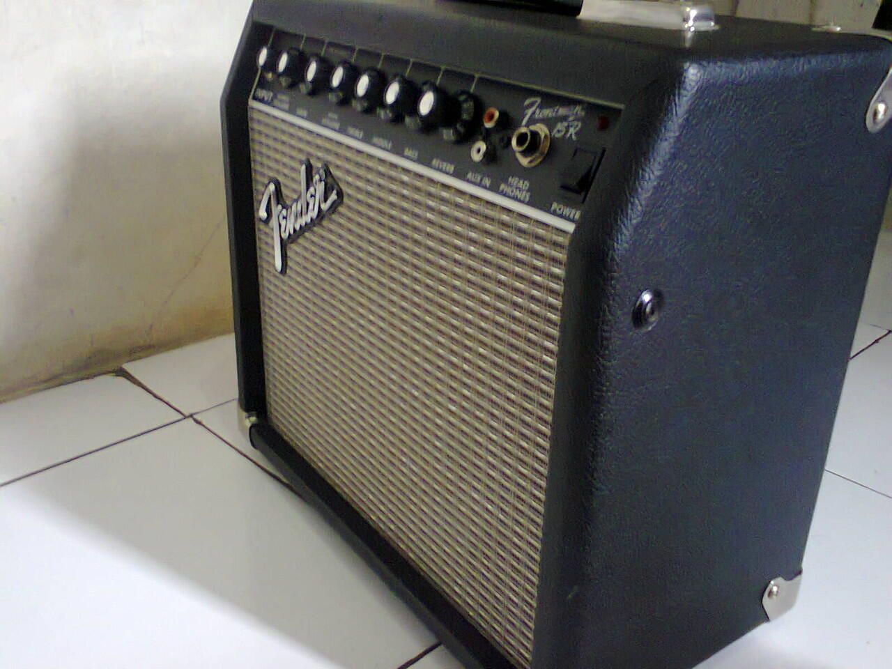 Terjual AMPLI FENDER FRONTMAN 15R  KASKUS