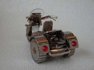 Miniatur Motor Dari Jam Tangan Bekas &#91;Dmitriy Khristenko&#93;