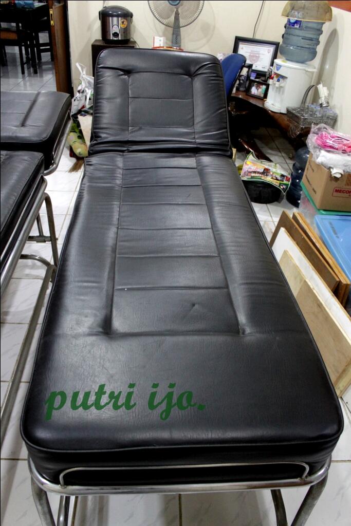 Terjual TEMPAT TIDUR PRAKTEK MEDIS ( cocok untuk yang ...