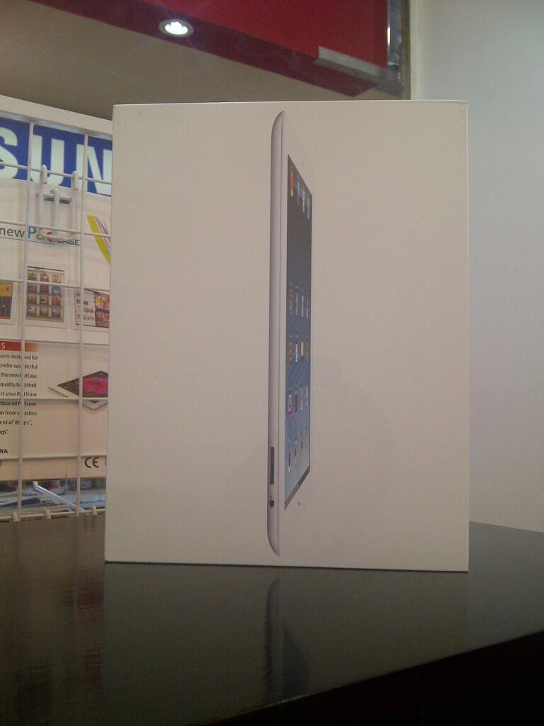 Blackberry brand new garansi 2 thn Berrindo-WII-Bless-TAM-SS-CTN...by : online ponsel