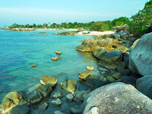 Keindahan Bumi laskar Pelangi, Belitung Indonesia