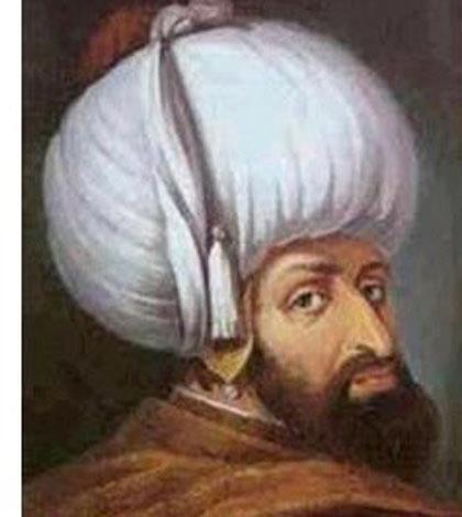 Mengapa Mahkota Para Sultan Dinasti Turki Ustmaniyah Berukuran Besar?