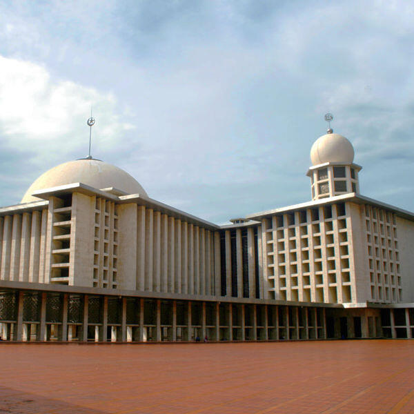 Hari ini 35 tahun lalu: Masjid Istiqlal selesai