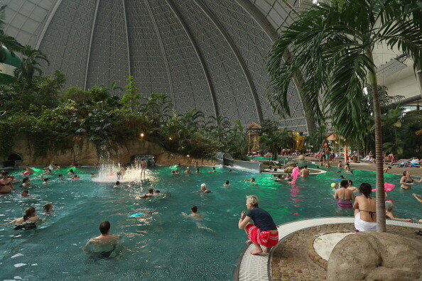 Foto Tropical Islands, berharap kesini banget!