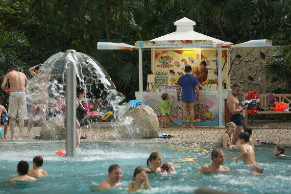 Foto Tropical Islands, berharap kesini banget!