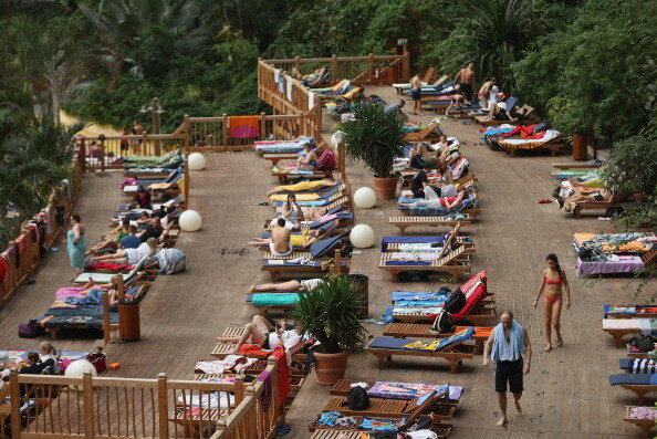 Foto Tropical Islands, berharap kesini banget!