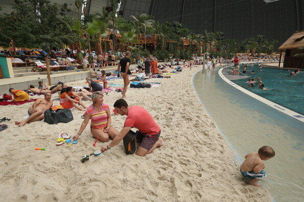 Foto Tropical Islands, berharap kesini banget!