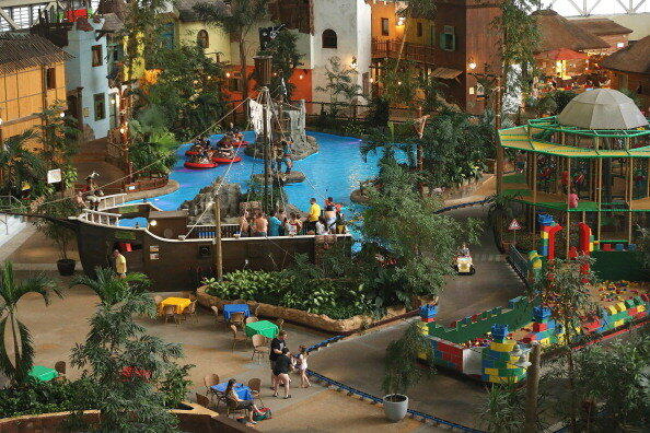 Foto Tropical Islands, berharap kesini banget!