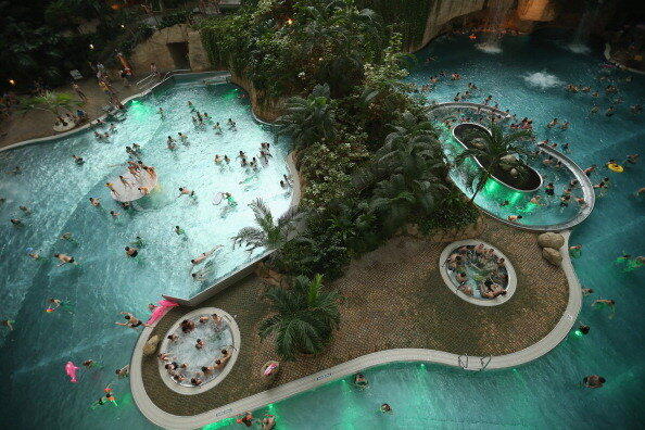 Foto Tropical Islands, berharap kesini banget!