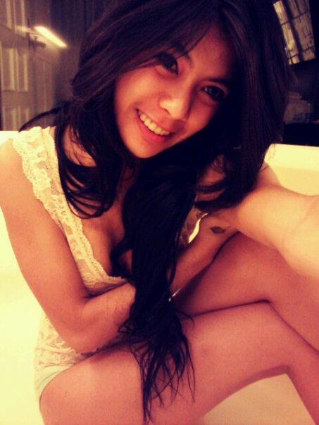 (PART 6) Artis-Artis dan Model CANTIK abjad (F)!!!! Mampir gan...