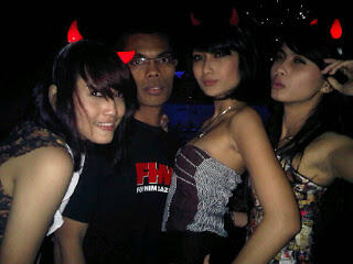 (PART 6) Artis-Artis dan Model CANTIK abjad (F)!!!! Mampir gan...