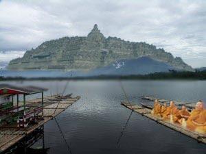  Misteri danau purba di candi Borobudur ( Udah tau gan?? )