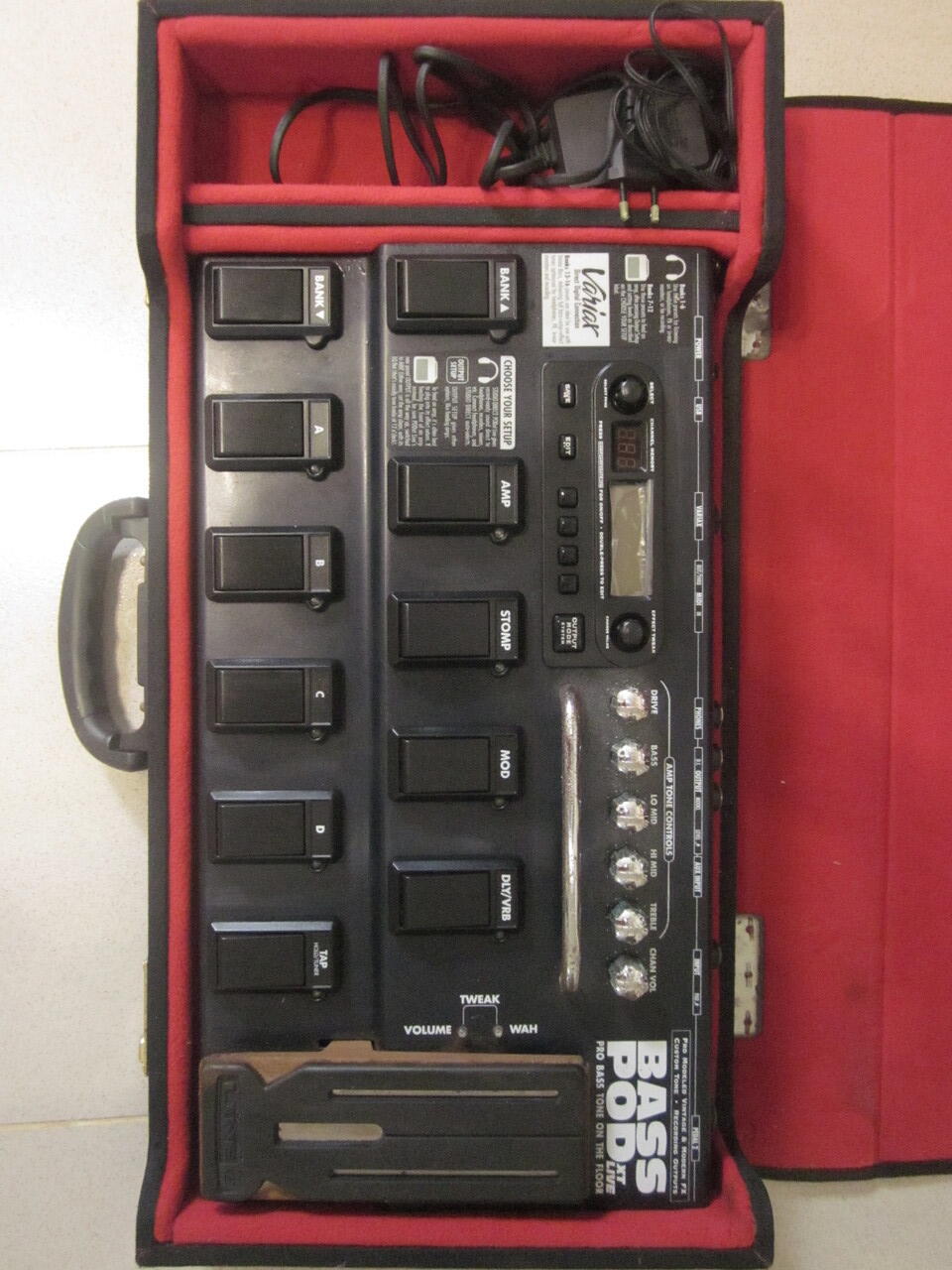 line 6 pod xt bass