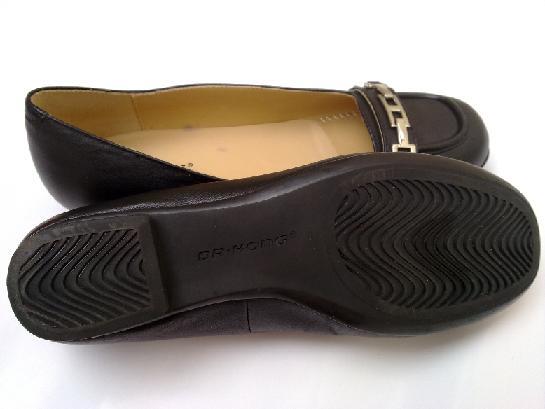 Terjual JUAL OBRAL Sepatu  utk kesehatan Wanita  Dr  Kong  