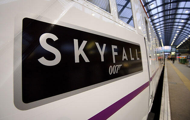 MENGINTIP KERETA 007 SKYFALL &#91;PICT&#93;