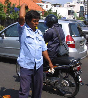 (HELP) Gan, ane bingung nih mo parkir dimana?