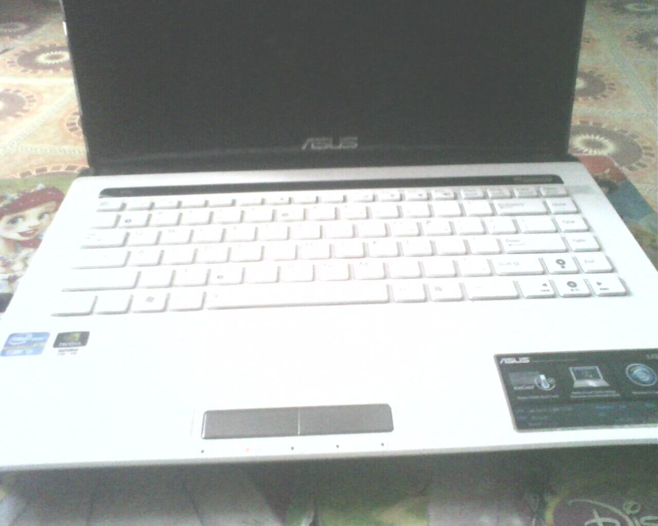 Asus A43SD (white), core i3 2350, nvidia 2GB