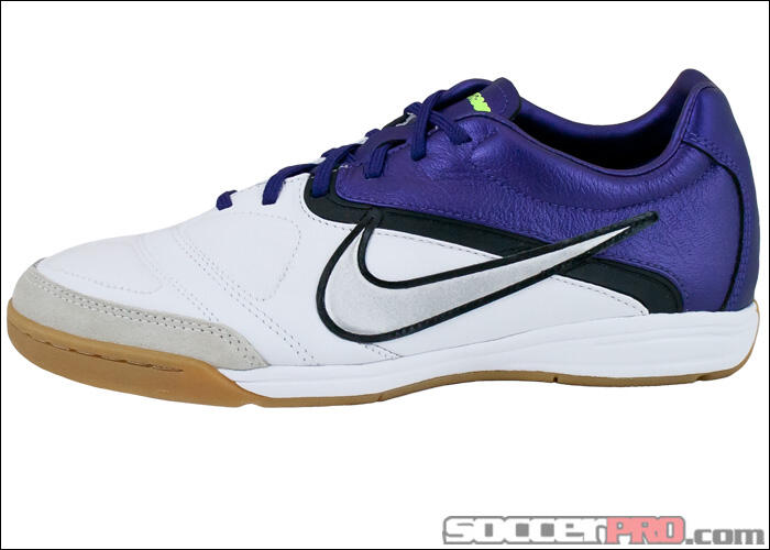 nike air zoom tours