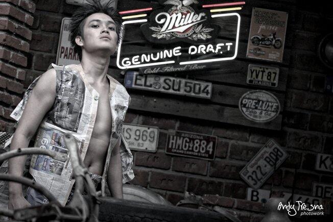 Baju baju yang terbuat dari bahan daur ulang, karya anak bangsa dari cimahi