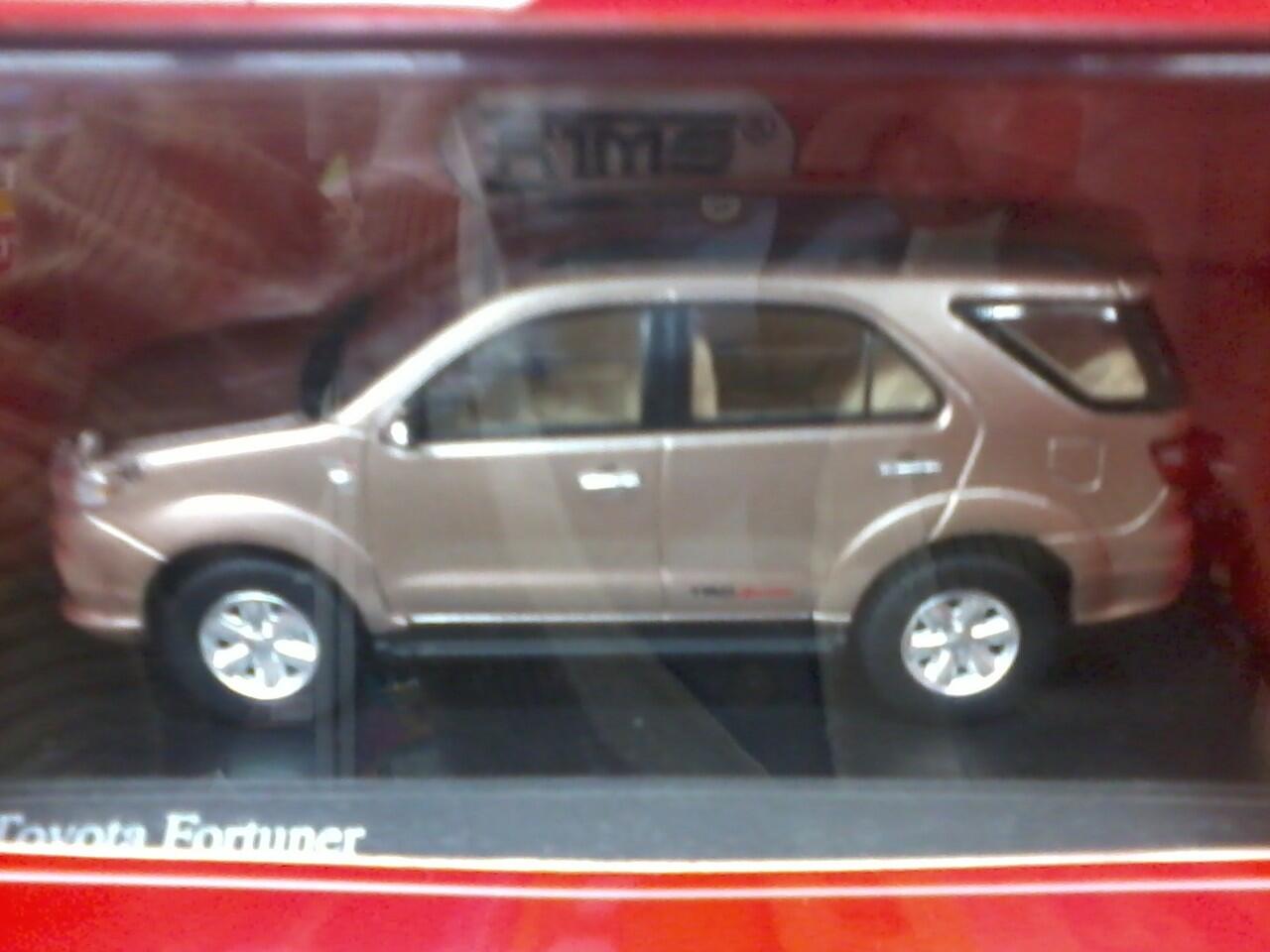 Terjual Diecast Macam2 Mobil Keren Detail Murah Dan Negotiable