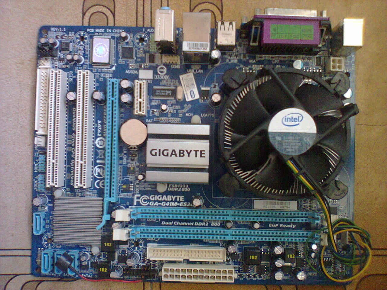 6 PCS GIGABYTE GA-G41M-ES2L {Depok}