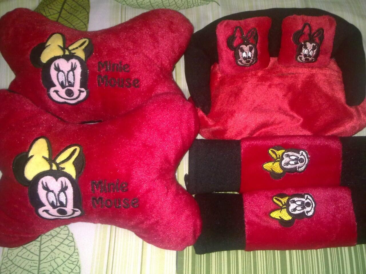 Terjual cover seat bungkus  jok  kain  lembut bantal mobil  