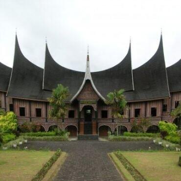Rumah Gadang, Warisan yang tahan Gempa...