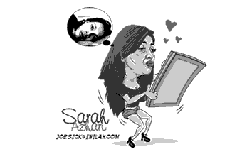 Sarah Azhari Dicium Monyet