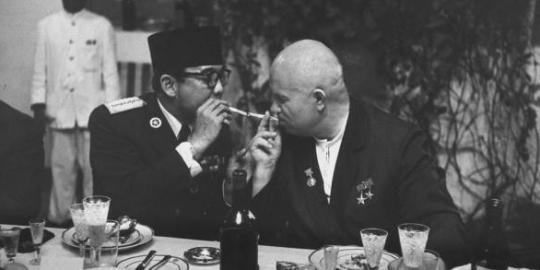 Pesawat Rusia dan ketegasan presiden