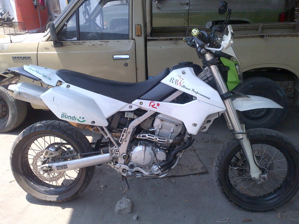 Terjual Jual KLX 250 Supermoto  KASKUS