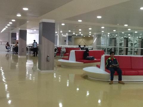 Menengok Kemewahan Fasilitas Perpustakaan ITB