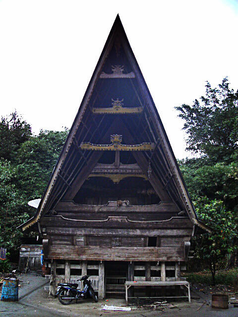 Sepenggal Budaya Batak yang Tersimpan di Museum Hutabolon Simanindo