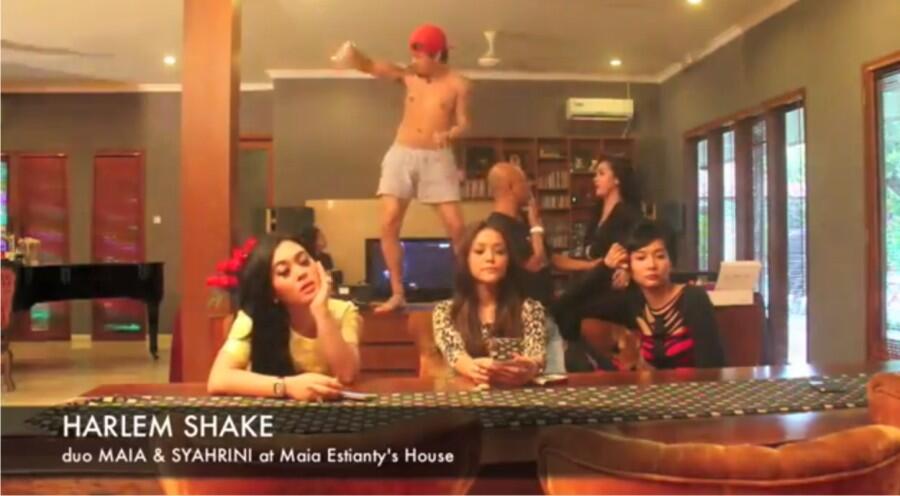 Syahrini dan DUo Maia -- Harlem Shake gilaaa.... ( + Gambar )