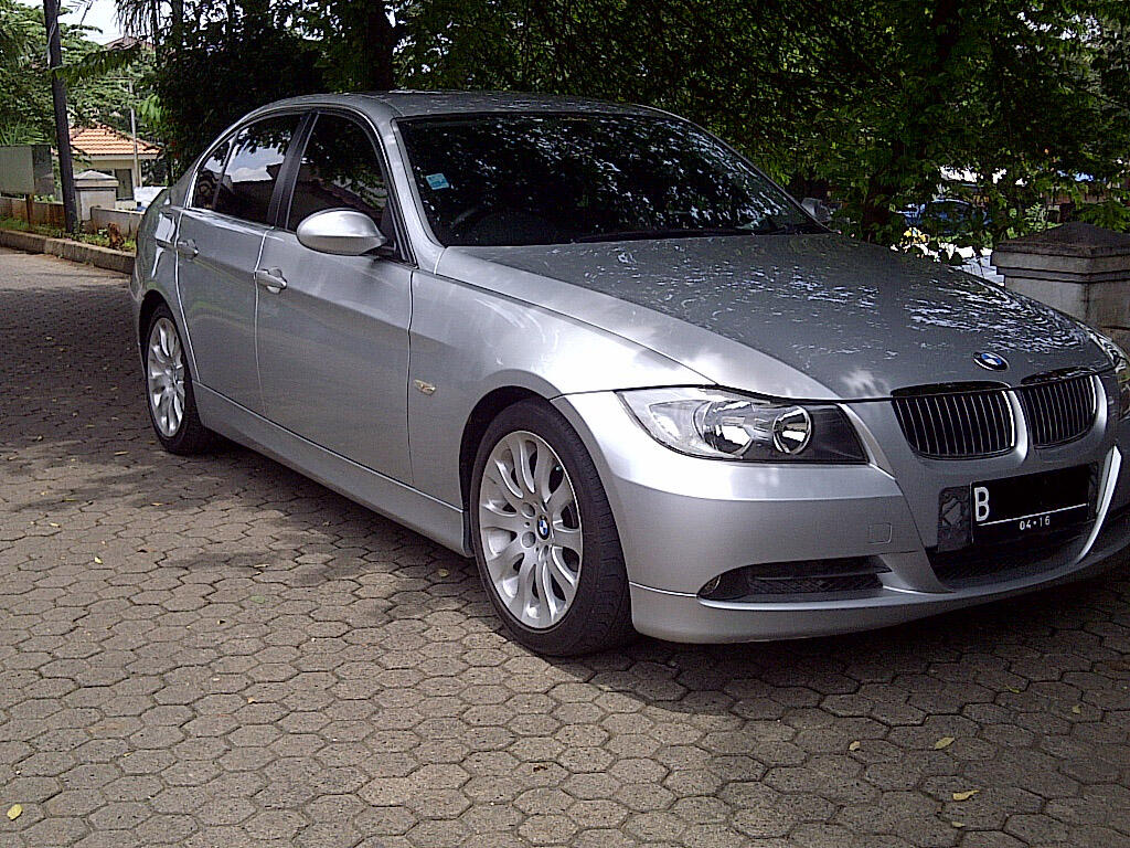 For Sale : BMW 325i E90 2006 SILVER Metallic