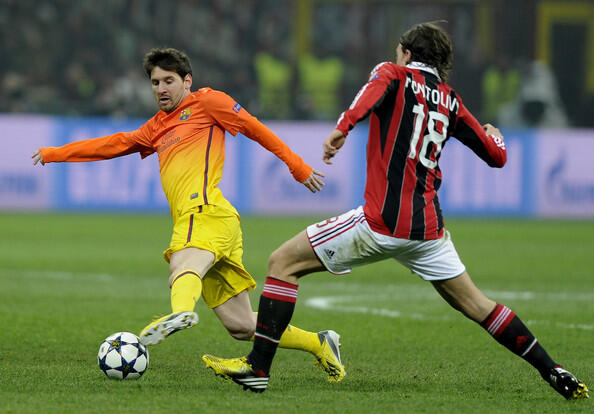 Foto - Foto Match AC Milan 2 - 0 Barcelona | UCL 16 Besar | 1st Leg