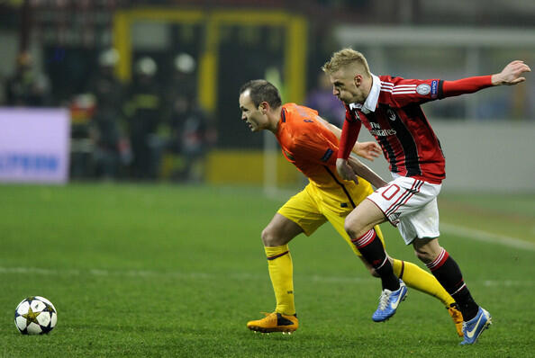 Foto - Foto Match AC Milan 2 - 0 Barcelona | UCL 16 Besar | 1st Leg