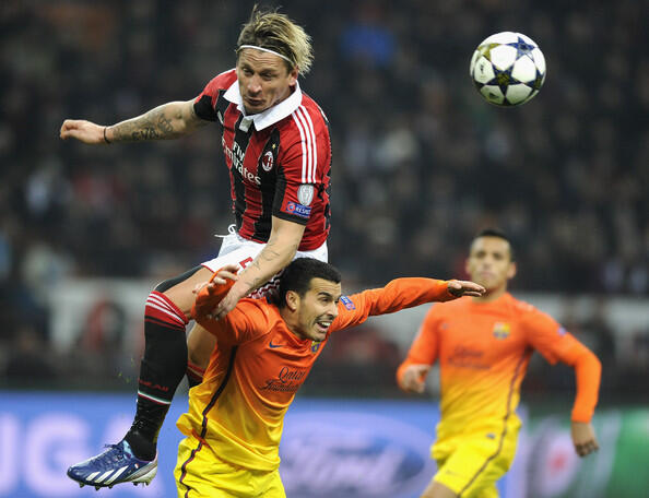 Foto - Foto Match AC Milan 2 - 0 Barcelona | UCL 16 Besar | 1st Leg