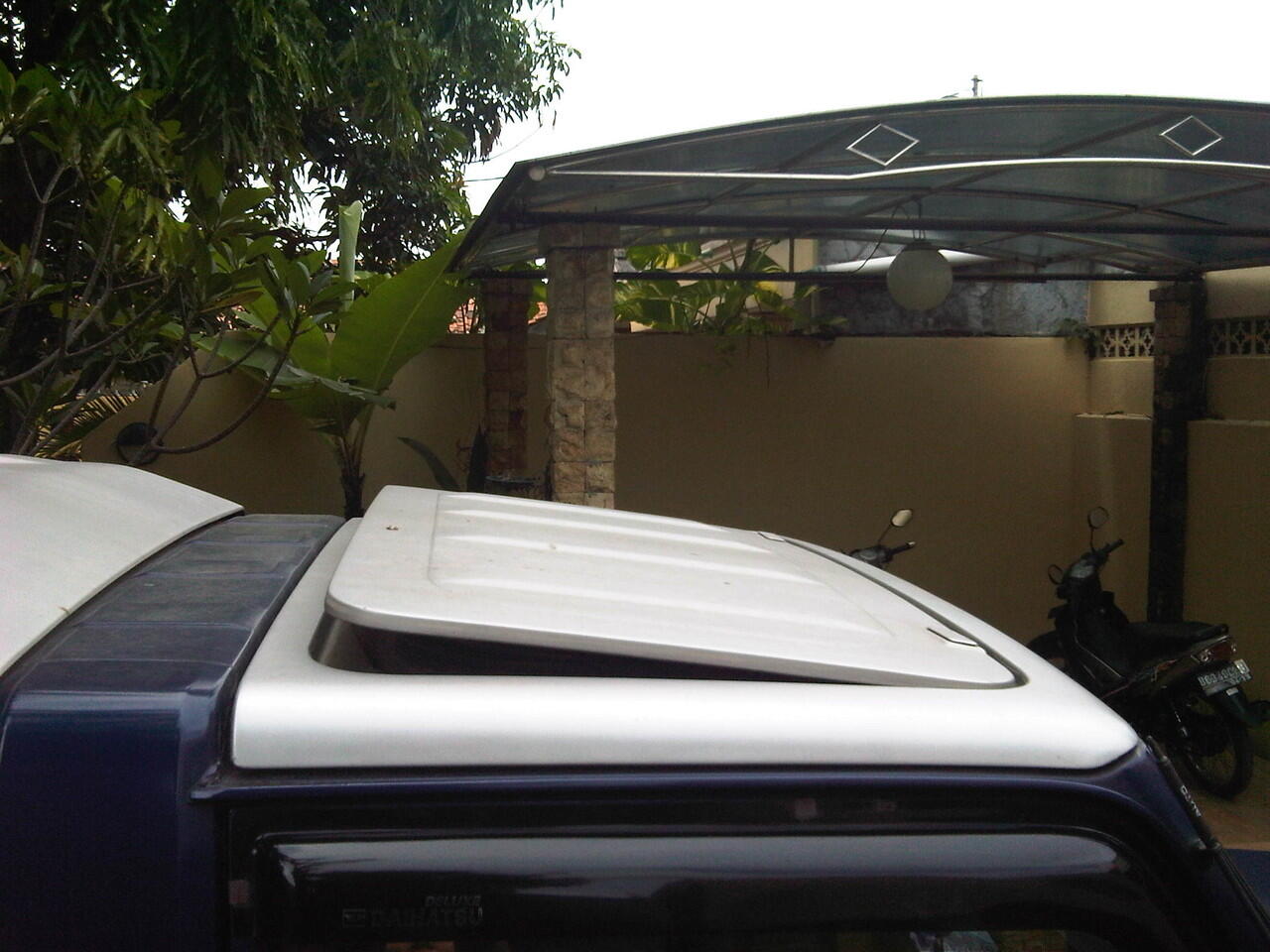 Daihatsu taft Rocky