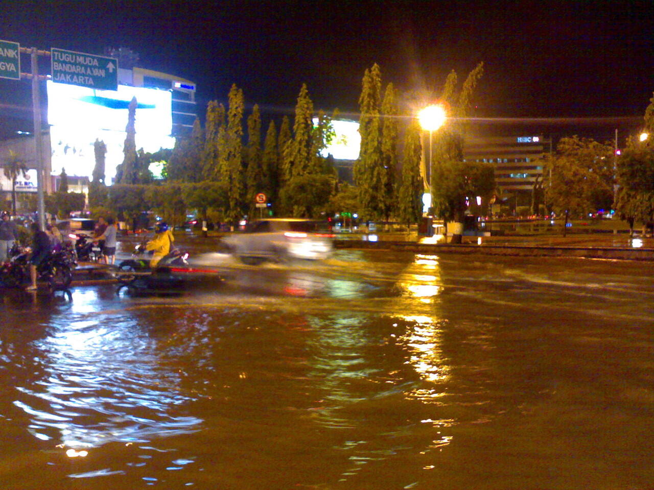 &#91;pic&#93; Semarang barusan banjir gan 