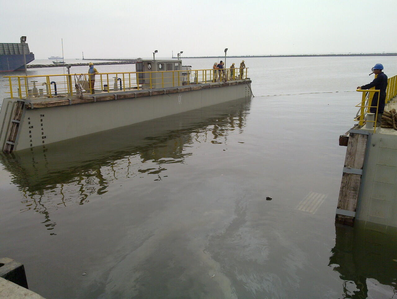 Uniknya Floating Dock